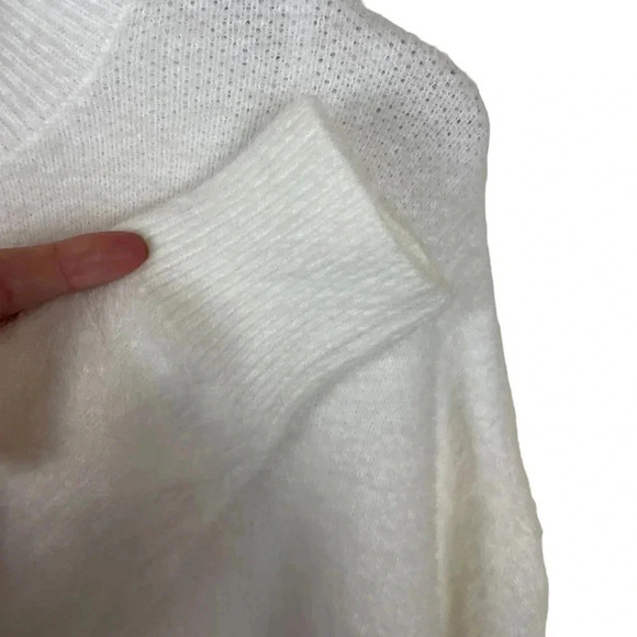 Devotion by Cyrus  Soft Turtleneck Sweater - Picture 6 of 9